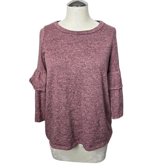 Fantastic Fawn Tops - Fantastic Fawn Crewneck Bell Sleeves Top M